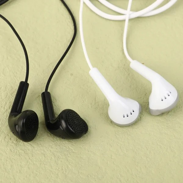 1pc Earphone 3.5mm Wired Headset with Mic For Galaxy A13 A12 A32 A03 A22 A23 A52 M32 A21 A51 A71 A31 M31 M51 M21 M22 accessories - Image 6